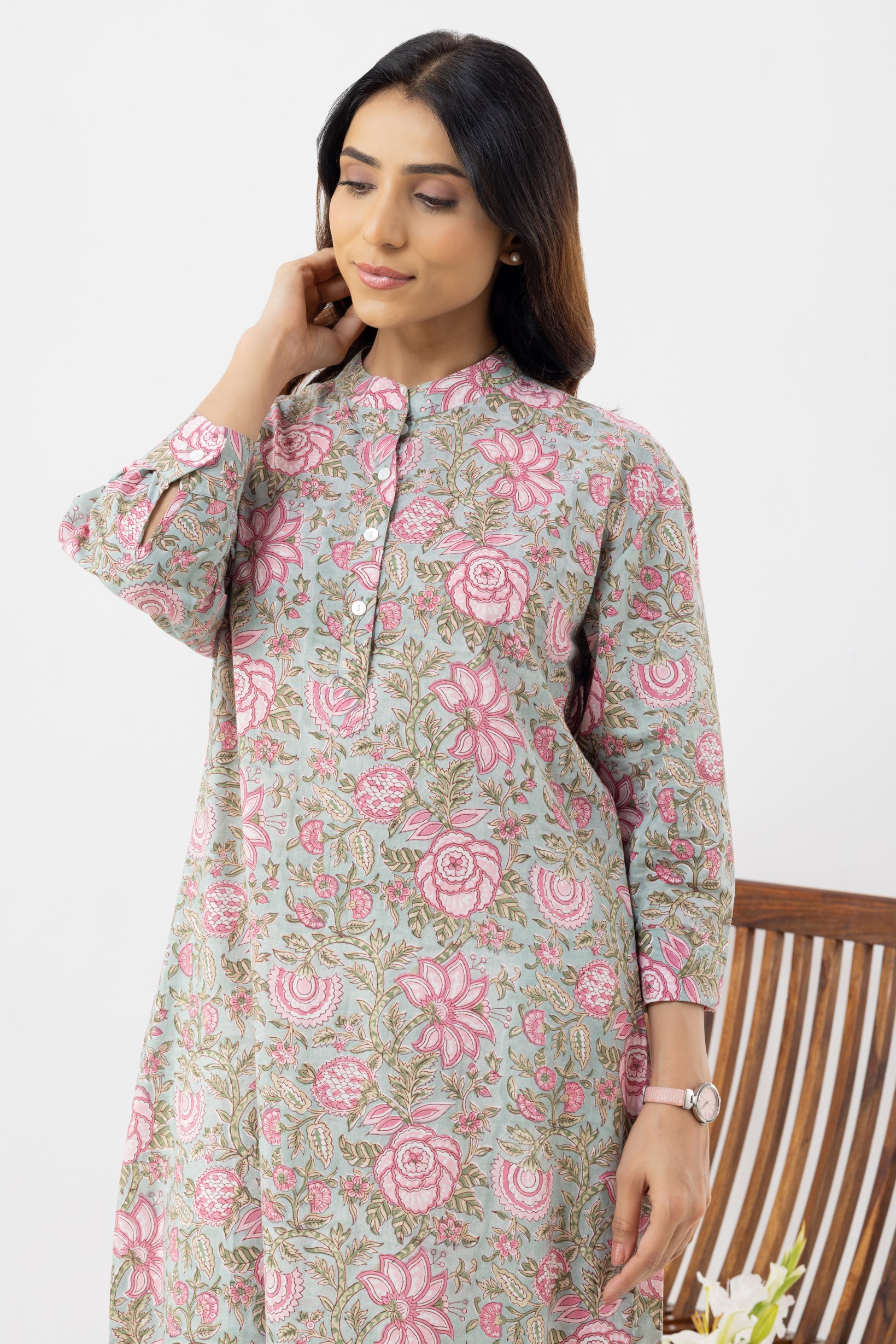 Gulmor Day kurta
